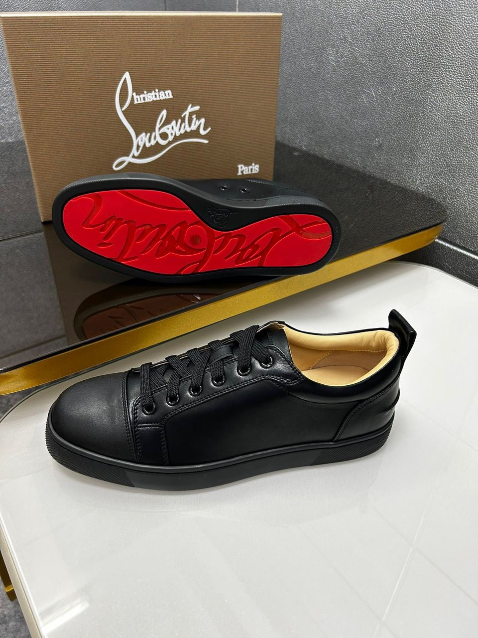 CHRISTIAN LOUBOUTIN - SUPER CLONE - original factory 1:1 - black leather