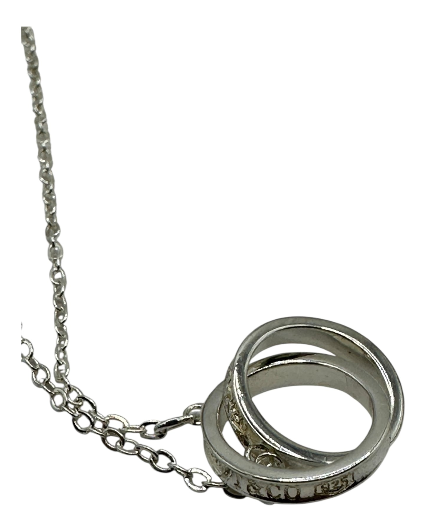 Silber-Halskette mit Doppelring-Anhänger
