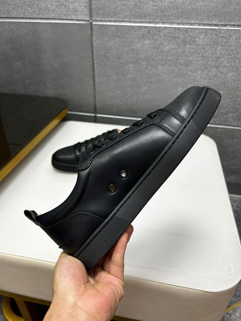 CHRISTIAN LOUBOUTIN - SUPER CLONE - original factory 1:1 - black leather