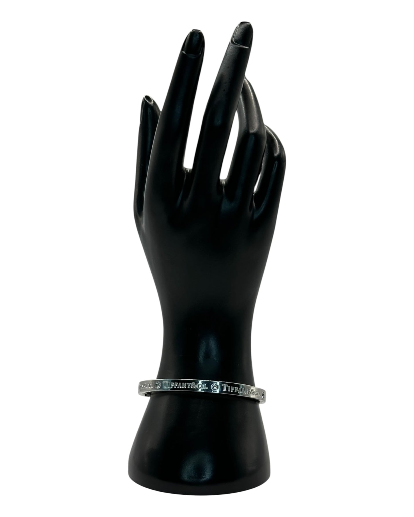 Tiffany & Co. Klassisches Armband mit Logogravur in Silver
