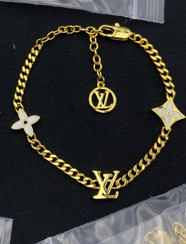 LOUIS VUITTON MONOGRAM FLOWER CHAIN BRACELET – FULL SET – 1:1 HIGH END