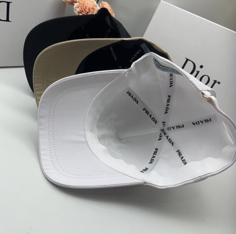 PRADA EMBROIDERED TRIANGLE LOGO RE-NYLON BASEBALL CAP – 1:1 HIGH END