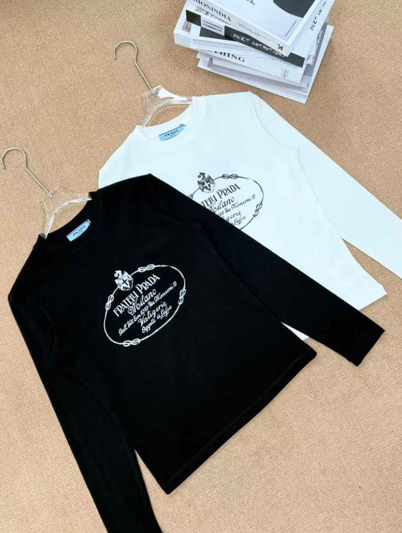 PRADA FRATELLI RETRO MONOGRAM LONG SLEEVE SLIM T-SHIRT – 1:1 HIGH END