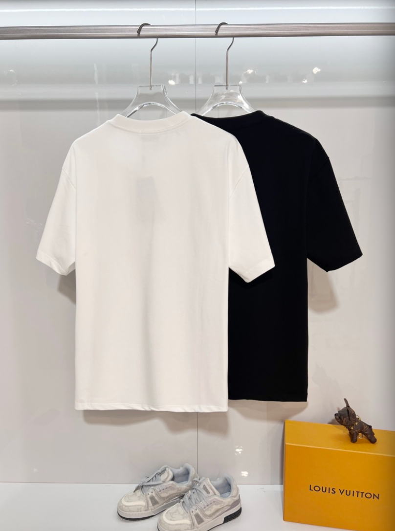 DIOR PARIS GRADIENT LOGO T-SHIRT – 1:1 HIGH END