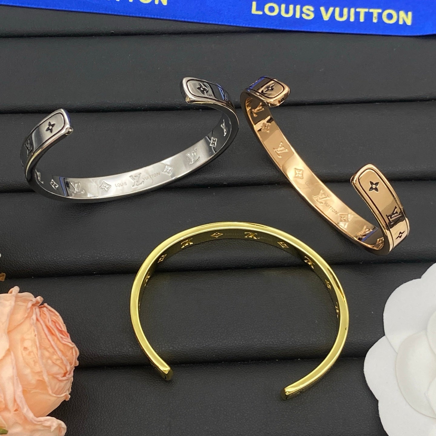 LOUIS VUITTON LV SPIKE – Full Set - 1:1 HIGH END