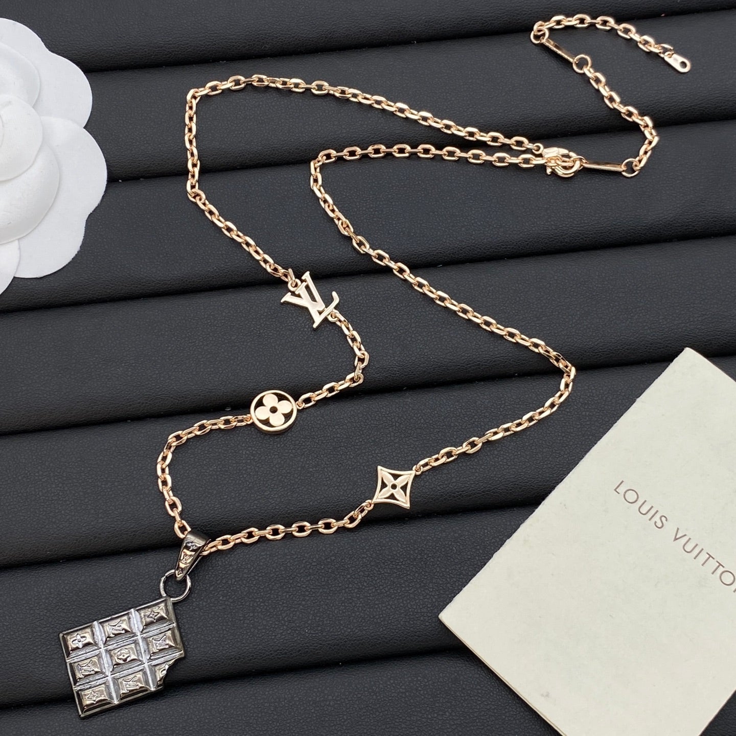 LOUIS VUITTON MONOGRAM TAG NECKLACE – Full Set - 1:1 HIGH END