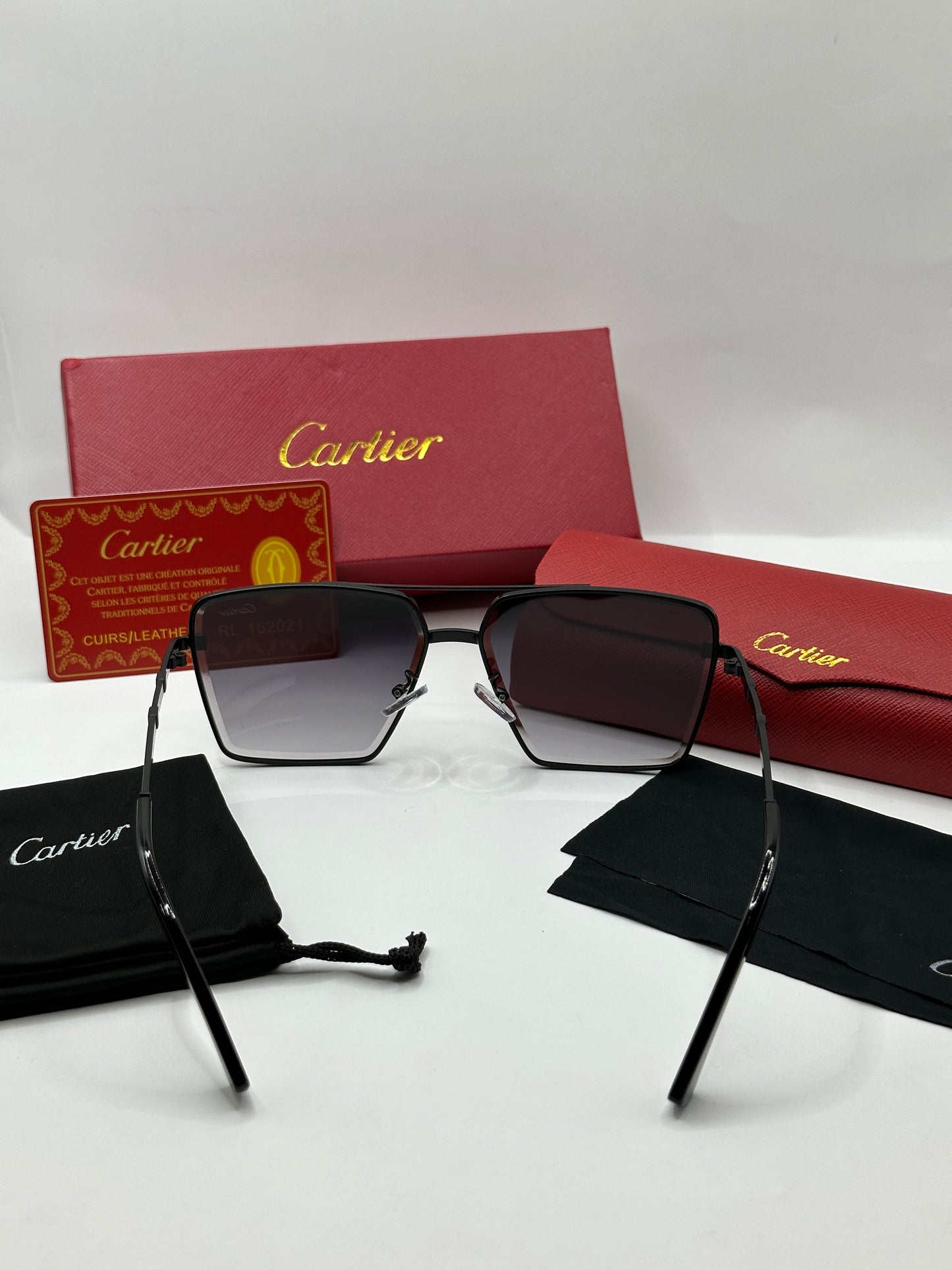 Cartier Sonnenbrille in Schwarz C3