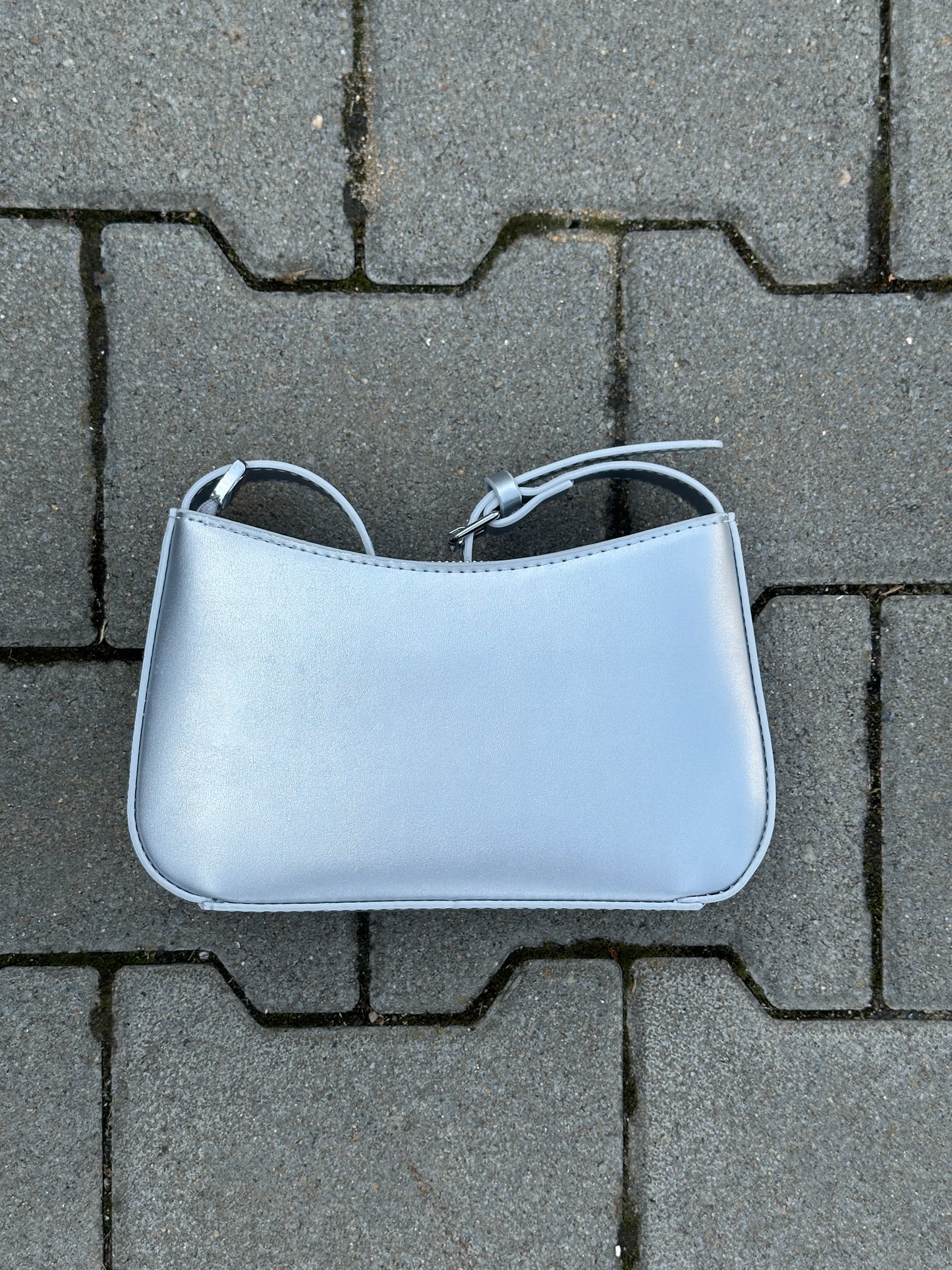 DIESEL HANDTASCHE SILBER MIT OVALEM D-LOGO AUS METALL | 1:1 REPLICA