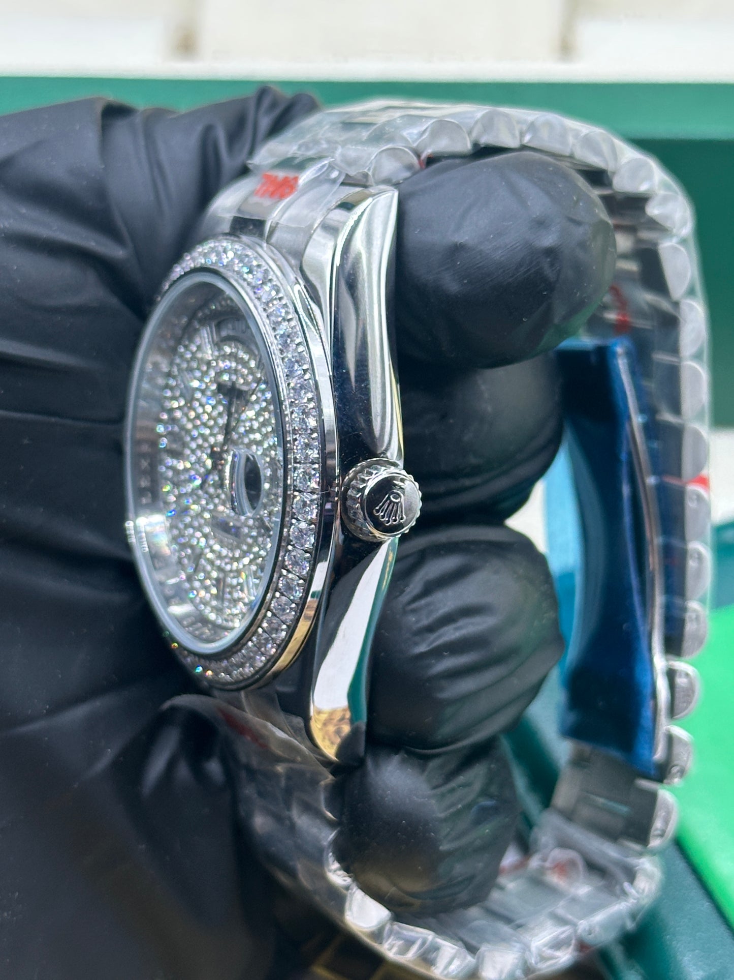 Rolex Day-Date Full Diamond Dial and Bezel, 40mm White Gold President - U1 FACTORY - AUTOMATIK
