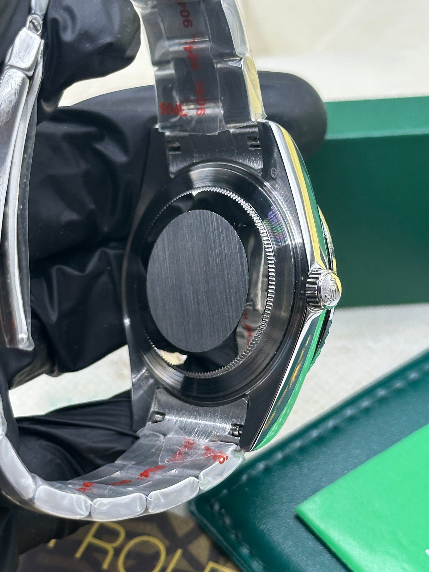 U1 Factory Rolex Datejust, 41mm Stahl, Perlmutt-Zifferblatt mit Diamantindizes, geriffelte Lünette - Automatik