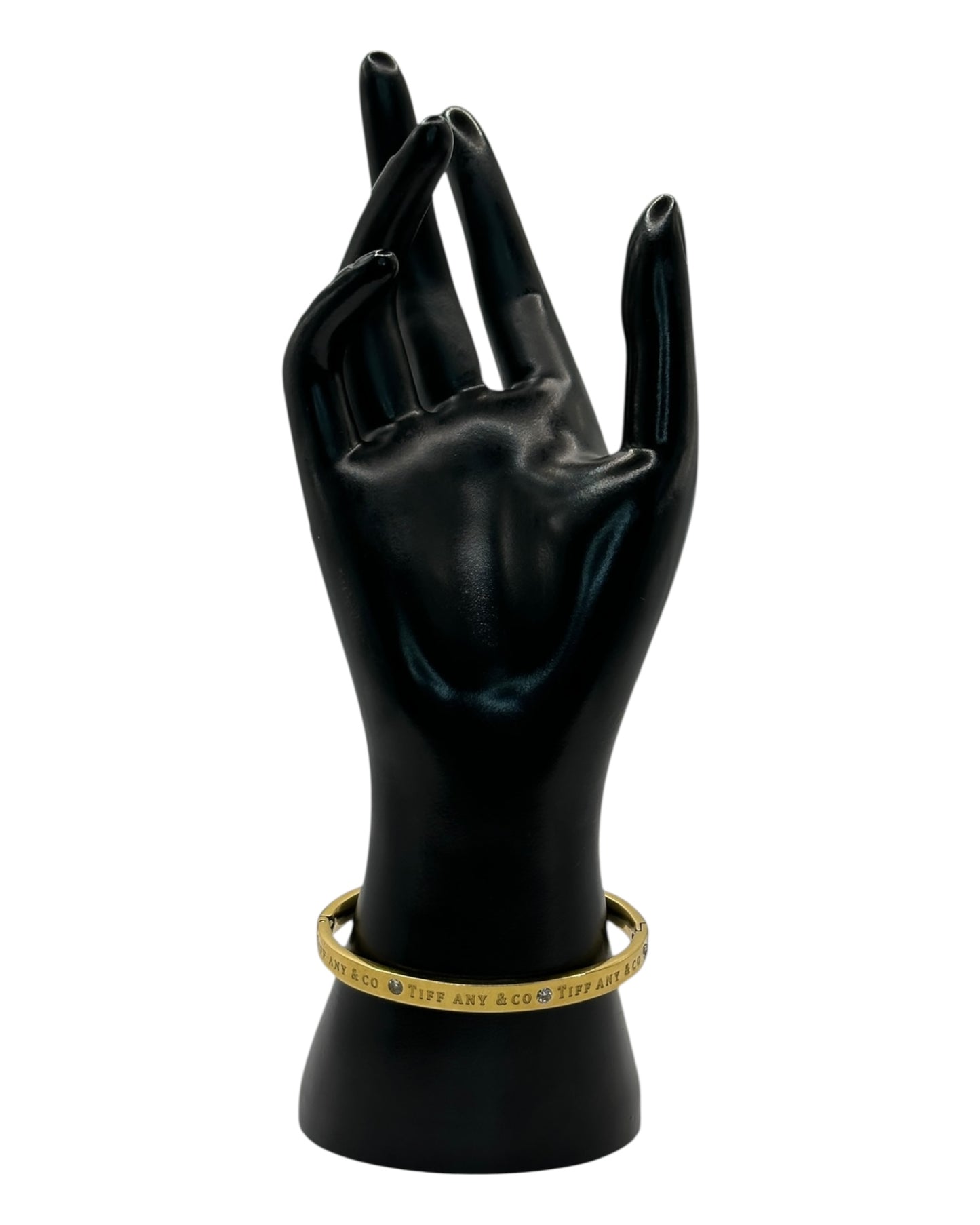 Tiffany & Co. Klassisches Armband mit Logogravur in Gold