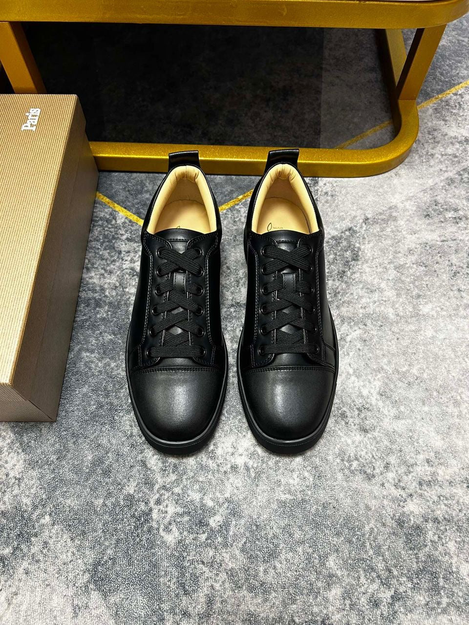 CHRISTIAN LOUBOUTIN - SUPER CLONE - original factory 1:1 - black leather