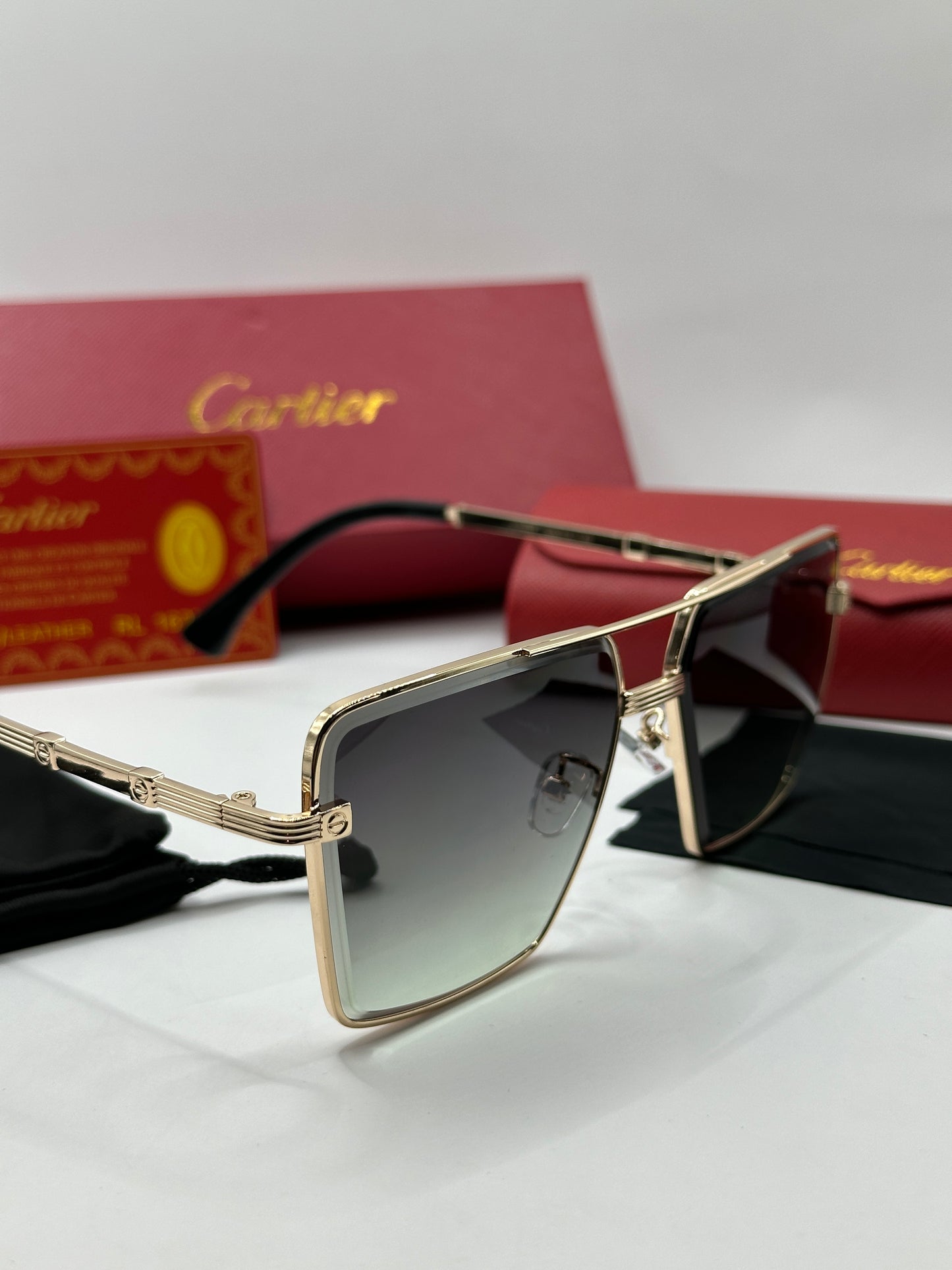 Cartier Sonnenbrille in Gold Verlaufstönung C2