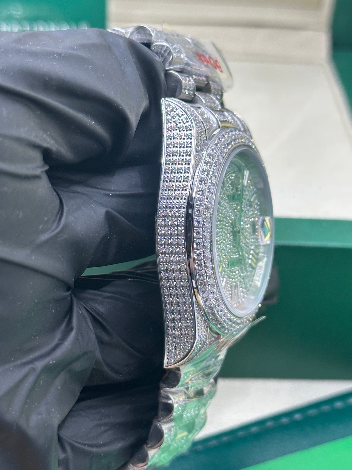 Rolex Day-Date Full Diamond Dial, Bezel and Bracelet with Roman Markers, 40mm White Gold - U1 FACTORY - AUTOMATIK