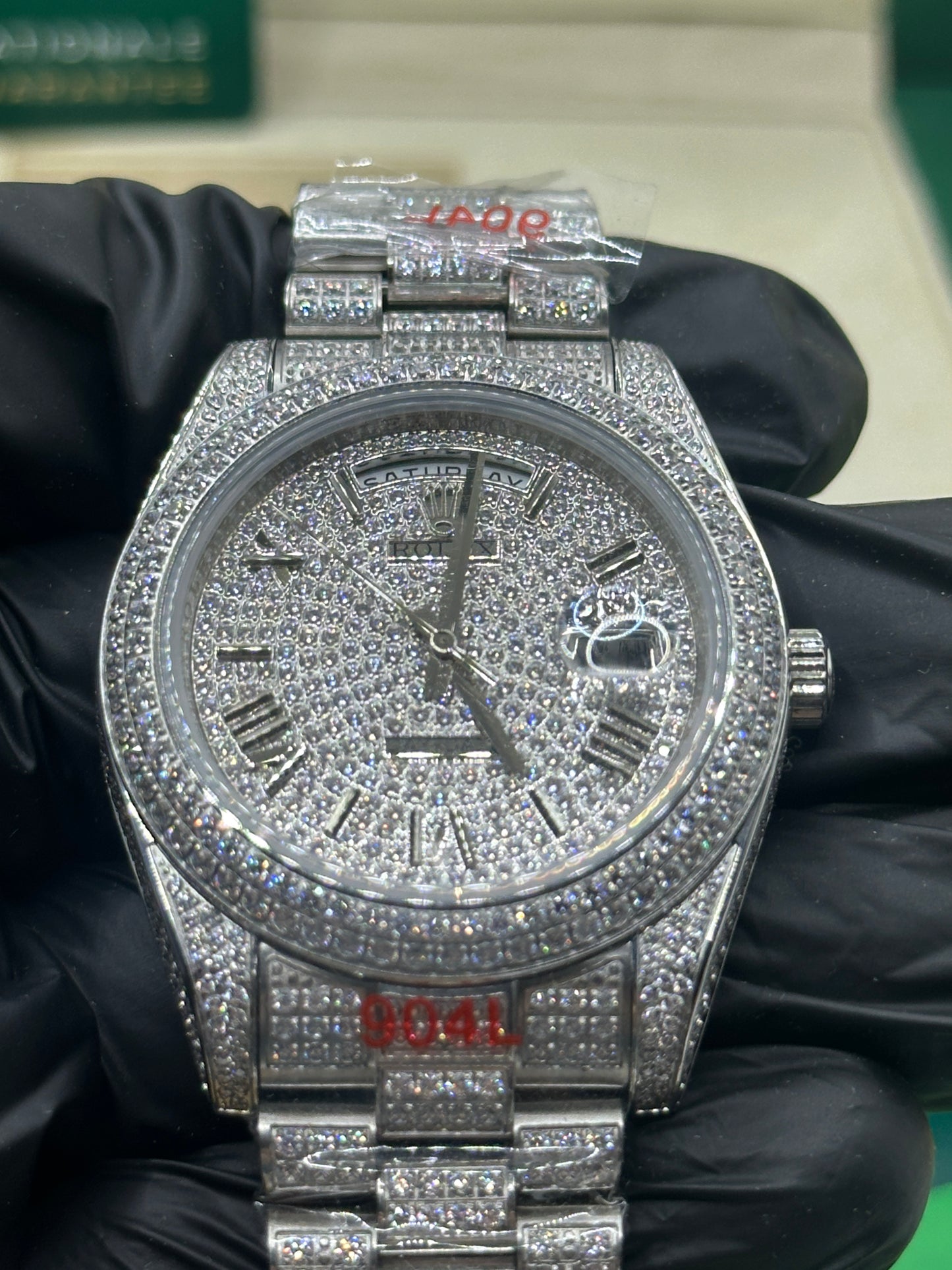 Rolex Day-Date Full Diamond Dial, Bezel and Bracelet with Roman Markers, 40mm White Gold - U1 FACTORY - AUTOMATIK