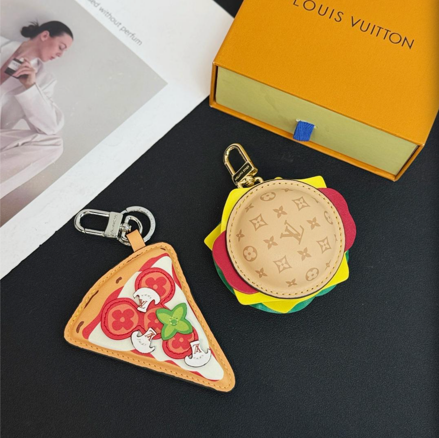 LOUIS VUITTON SCHLÜSSELANHÄNGER / KEYCHAIN SET - MIT BOX - HIGH END 1:1