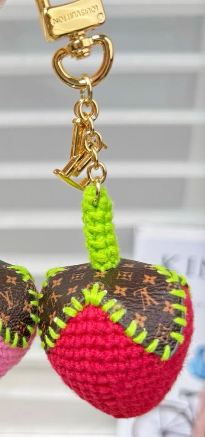 LOUIS VUITTON SCHLÜSSELANHÄNGER / KEYCHAIN SET - MIT BOX - HIGH END 1:1
