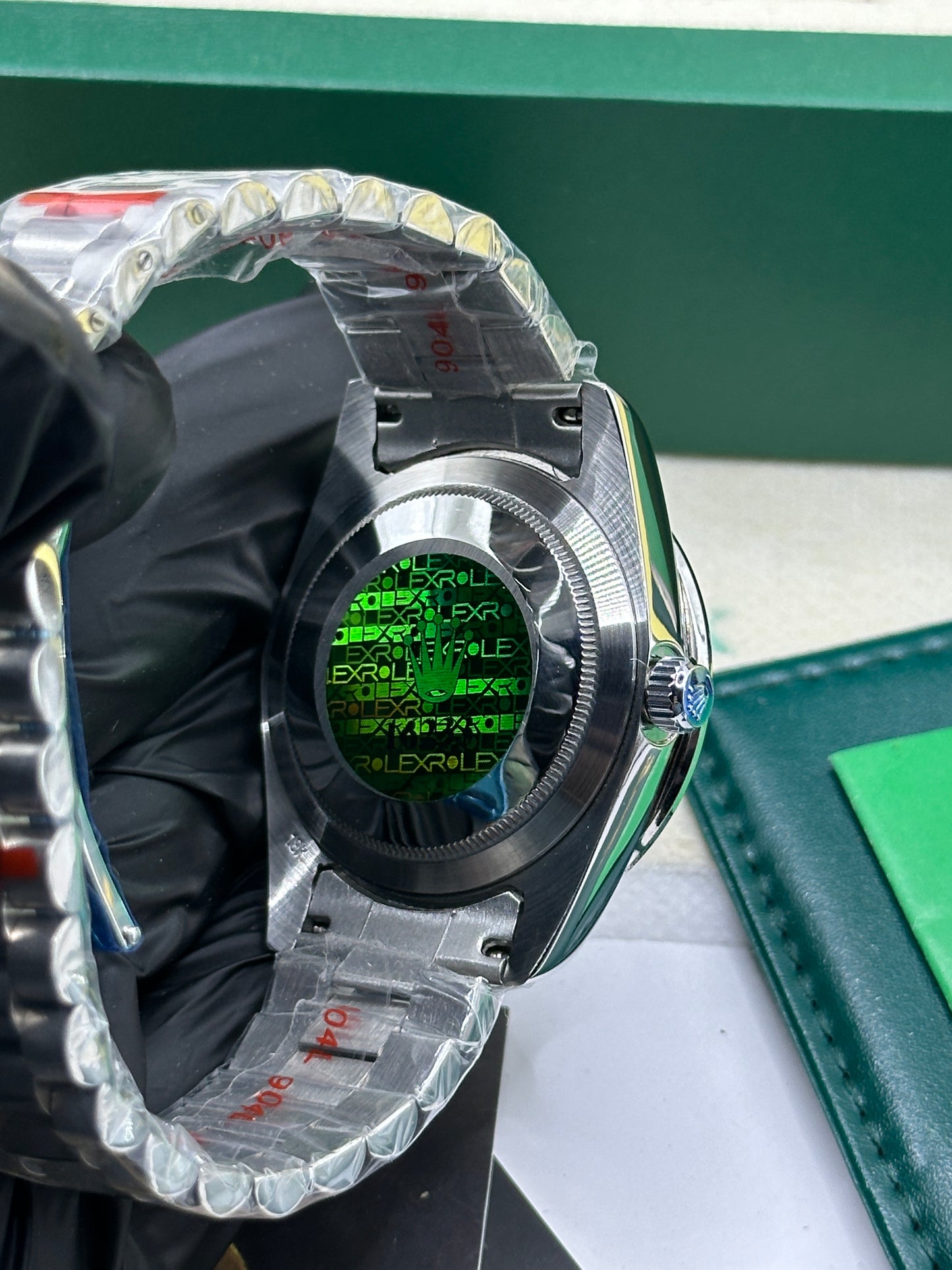 Rolex Day-Date Full Diamond Dial and Bezel, 40mm White Gold President - U1 FACTORY - AUTOMATIK