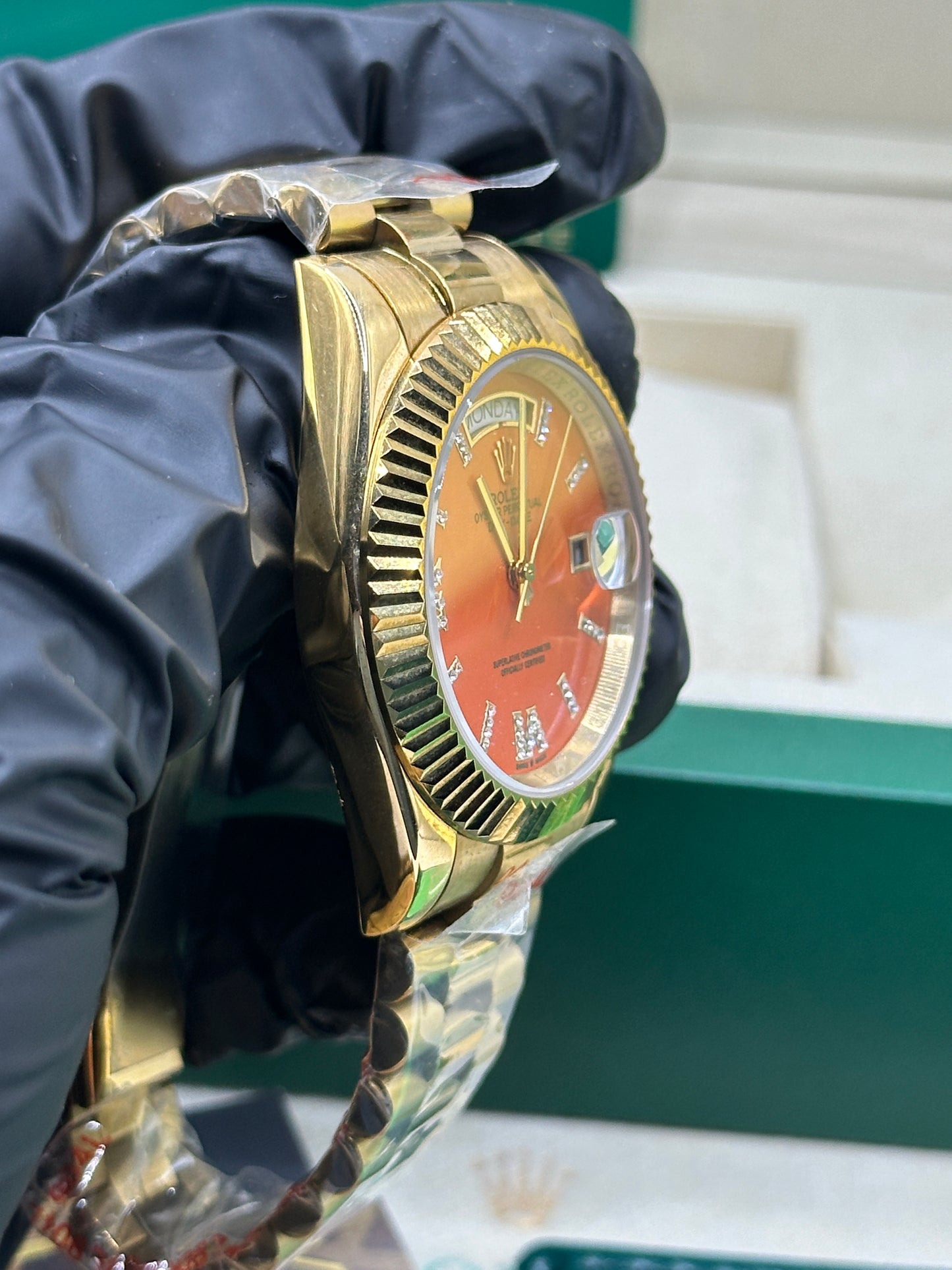 Rolex Day-Date Orange Coral Diamond Dial, 40mm Yellow Gold President - U1 FACTORY - AUTOMATIK