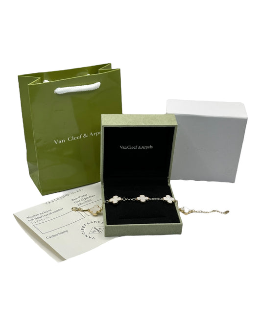 Van Cleef & Arpels Alhambra Armband mit Kleeblättern Weiß