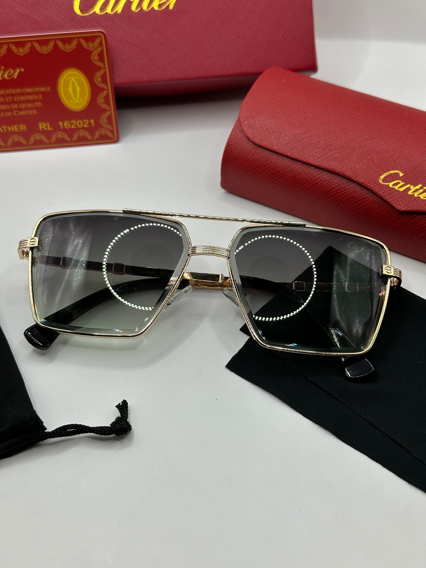 Cartier Sonnenbrille in Gold Verlaufstönung C2