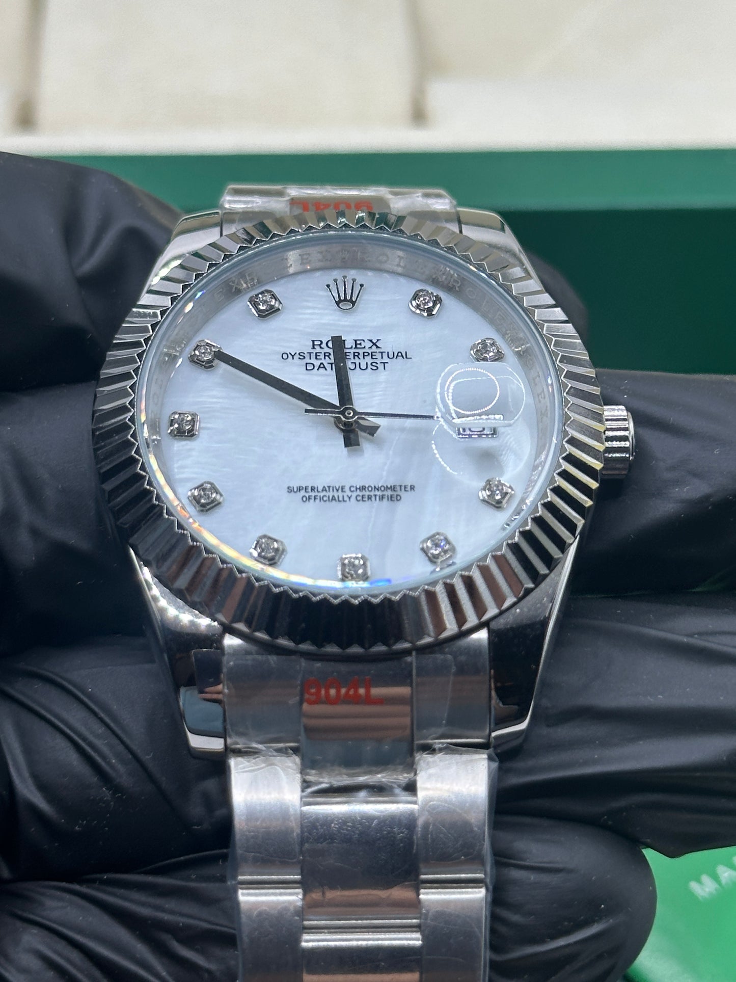 U1 Factory Rolex Datejust, 41mm Stahl, Perlmutt-Zifferblatt mit Diamantindizes, geriffelte Lünette - Automatik