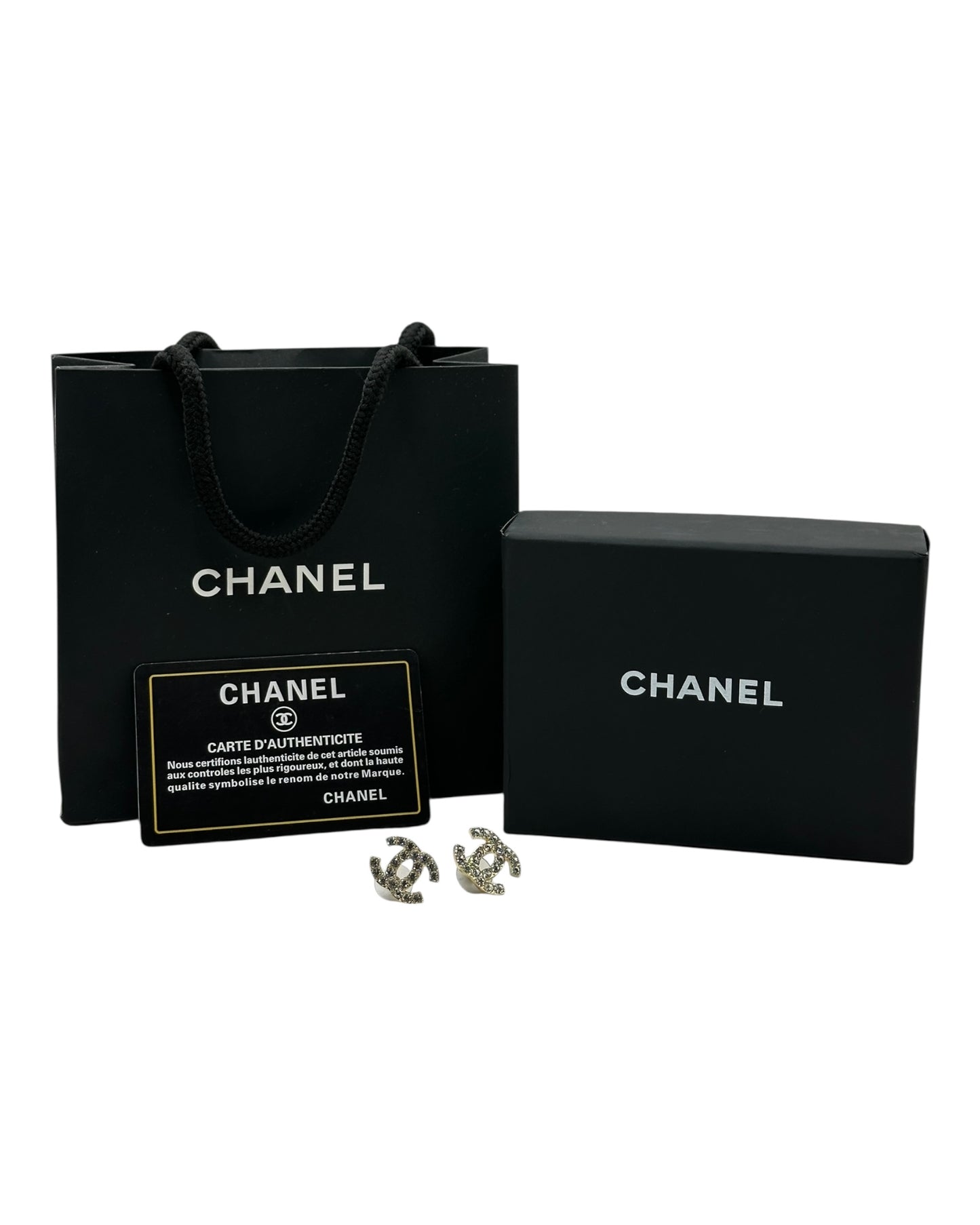 Chanel Logo Ohrringe in Gold mit Diamanten