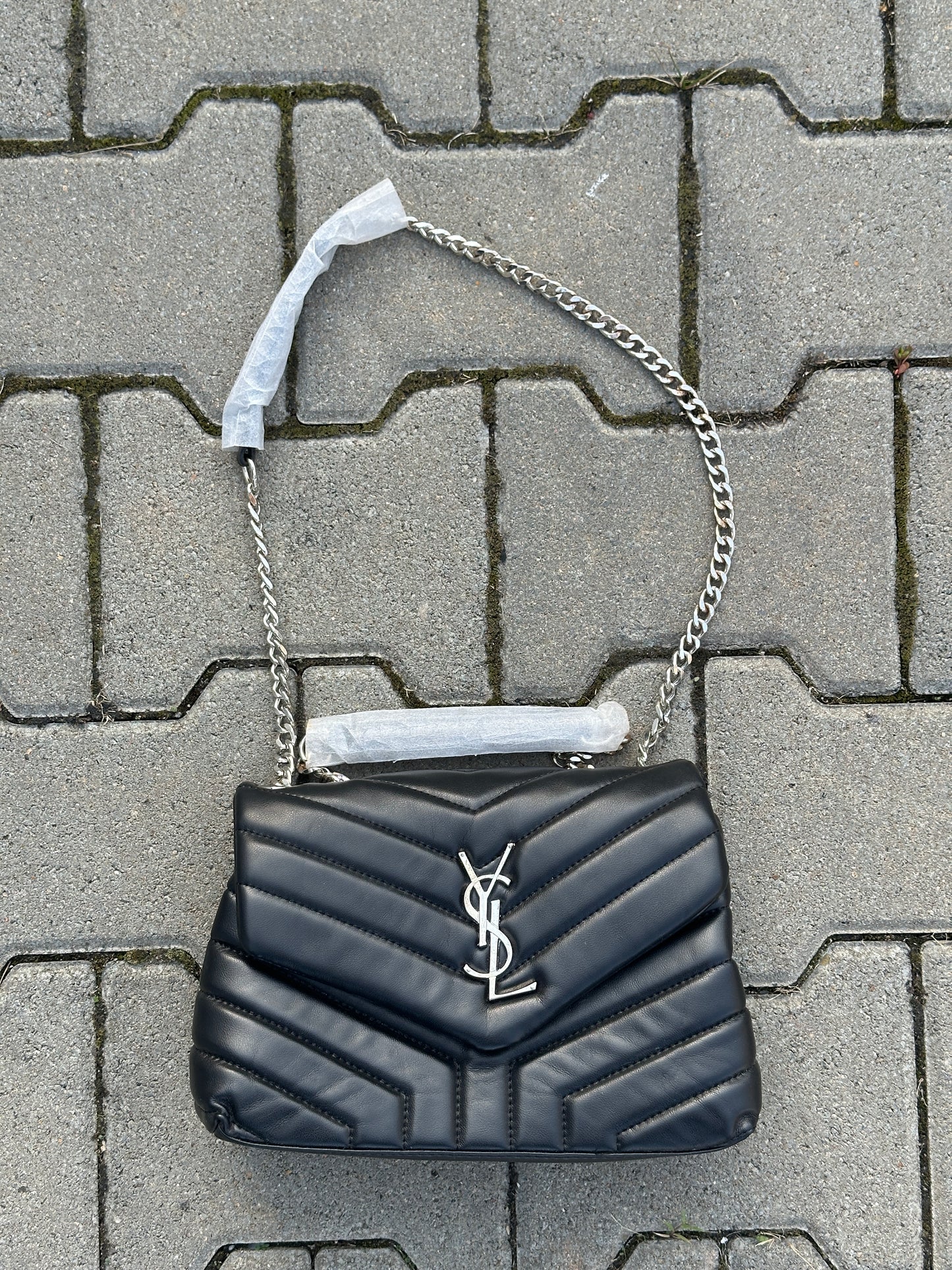 YSL SCHULTERTASCHE MIT STEPP-MUSTER UND SILBERNEM LOGO | 1:1 REPLICA