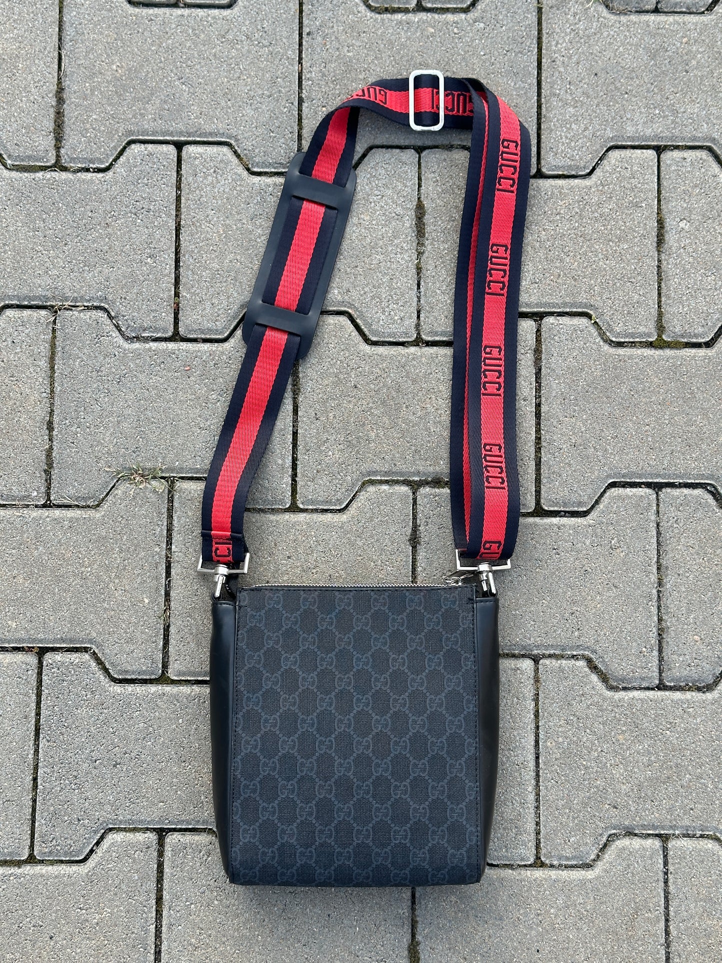 GUCCI SCHULTERTASCHE MIT GG-MONOGRAMM UND WEB-STRAP | 1:1 REPLICA | PU LEDER