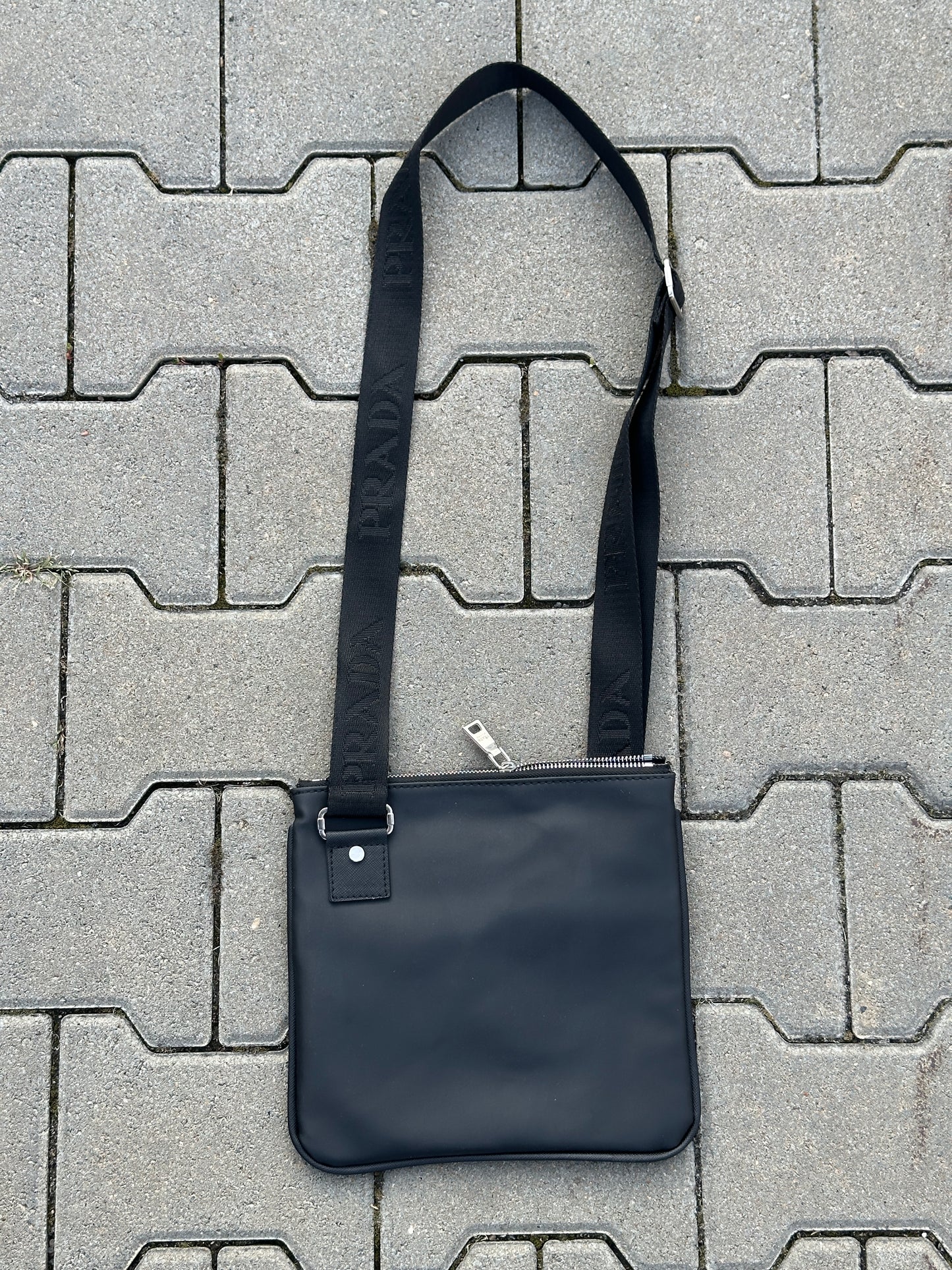 PRADA CROSSBODY BAG AUS NYLON IN SCHWARZ 1:1 REPLICA