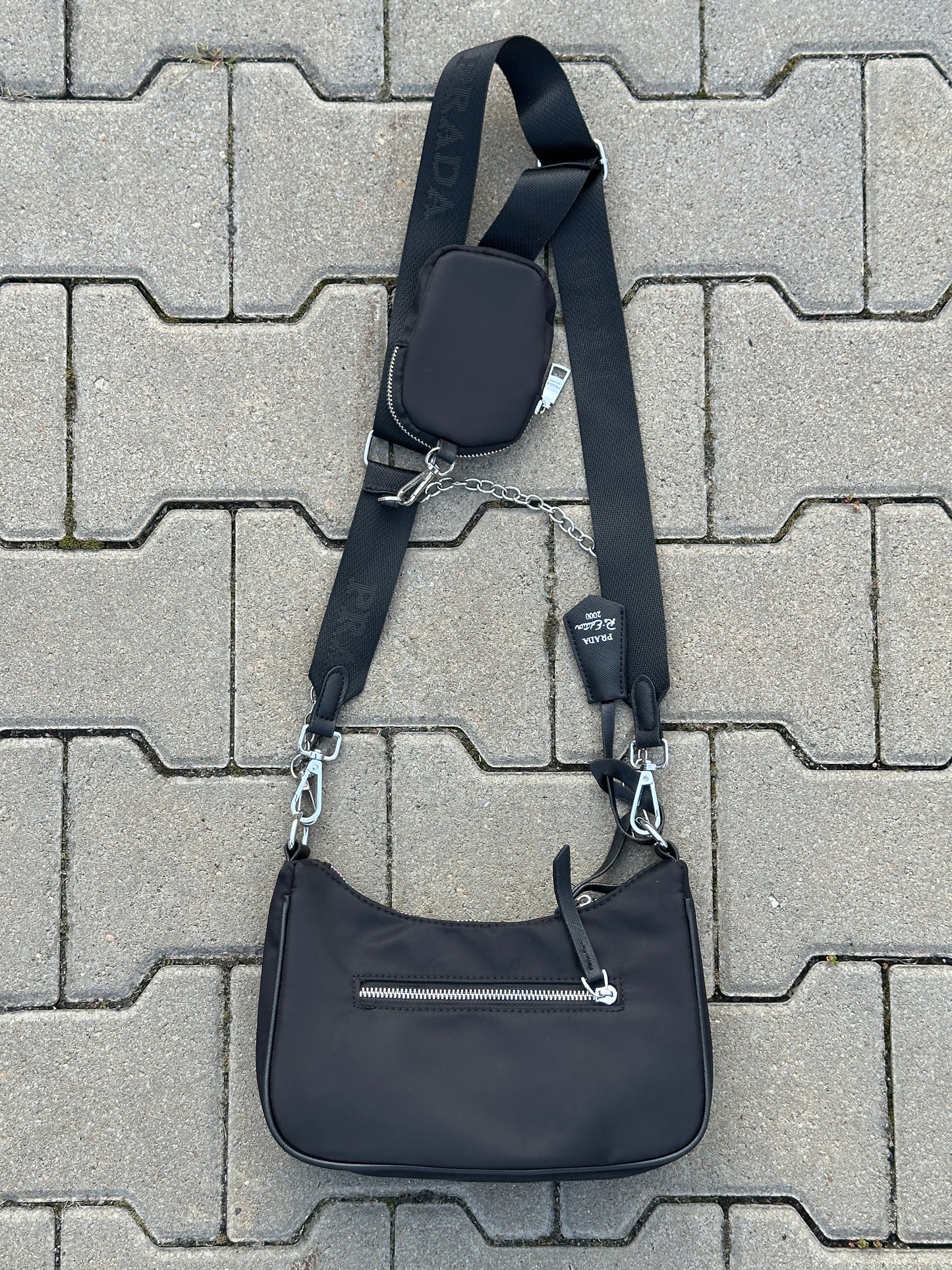 PRADA CROSSBODY BAG AUS NYLON IN SCHWARZ 1:1 REPLICA