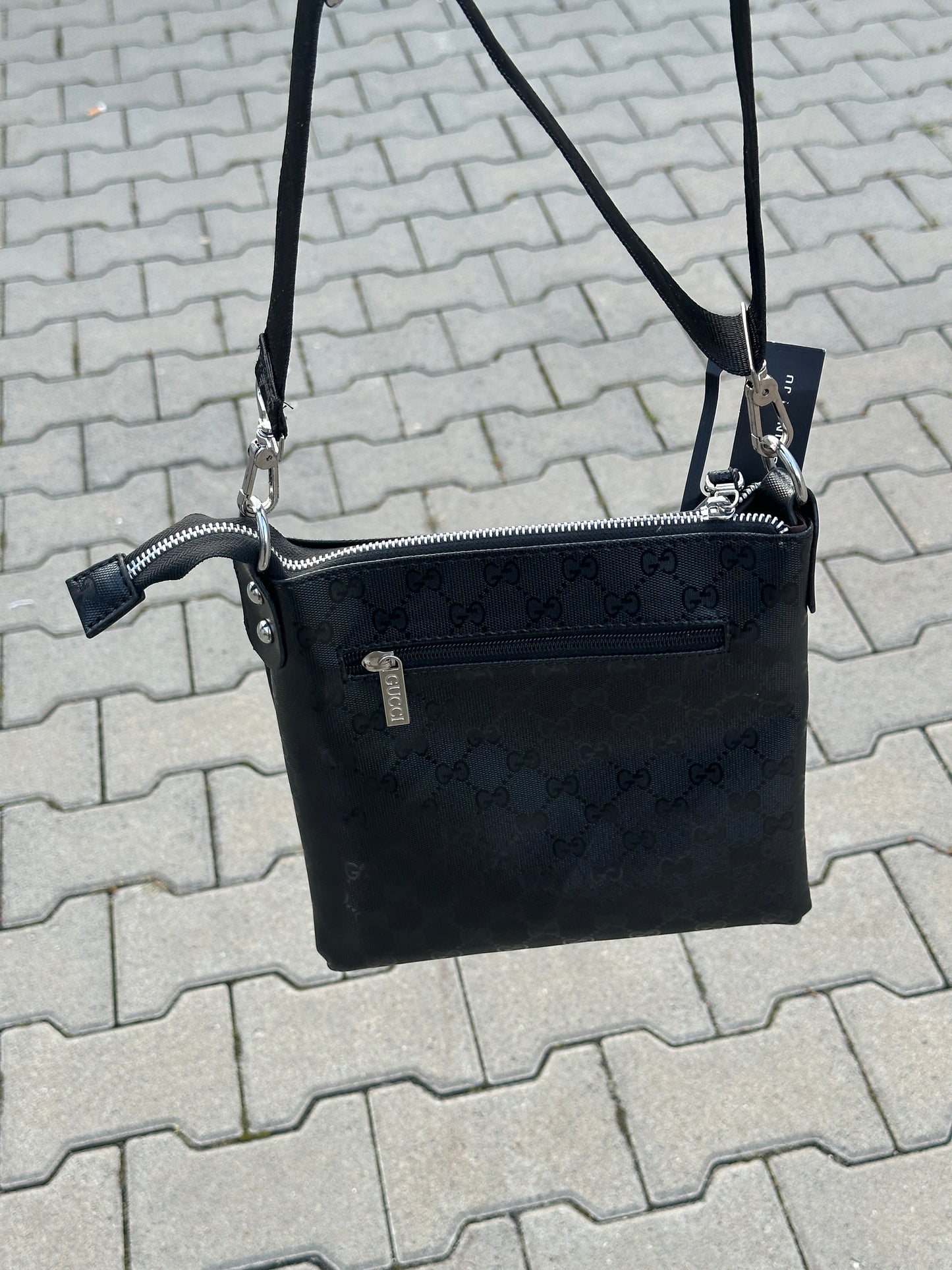 GUCCI UMHÄNGETASCHE IN SCHWARZ MIT GG-MONOGRAMM | 1:1 REPLICA | HIGH END QUALITY
