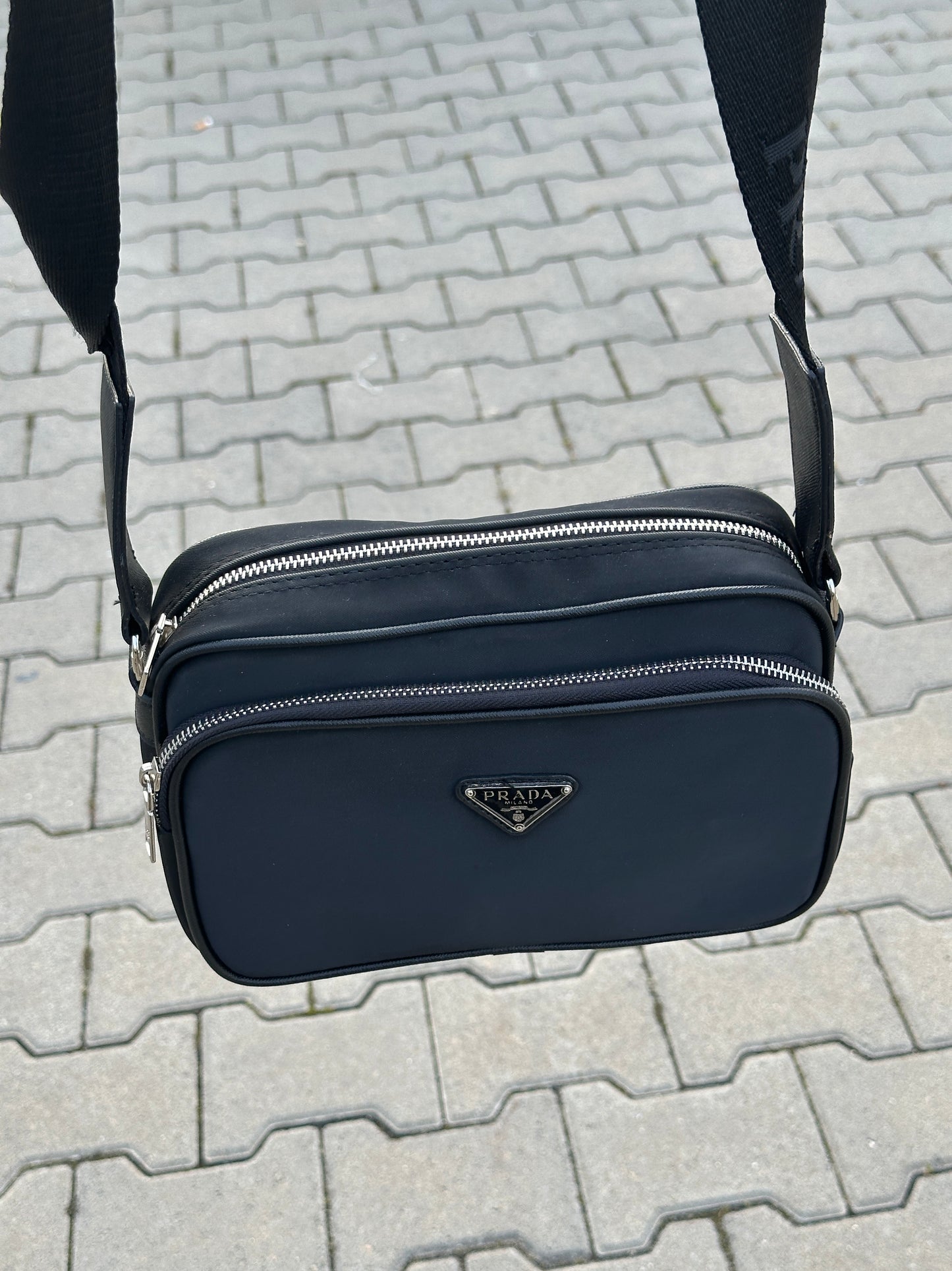 PRADA MESSENGER BAG AUS NYLON IN SCHWARZ | 1:1 REPLICA