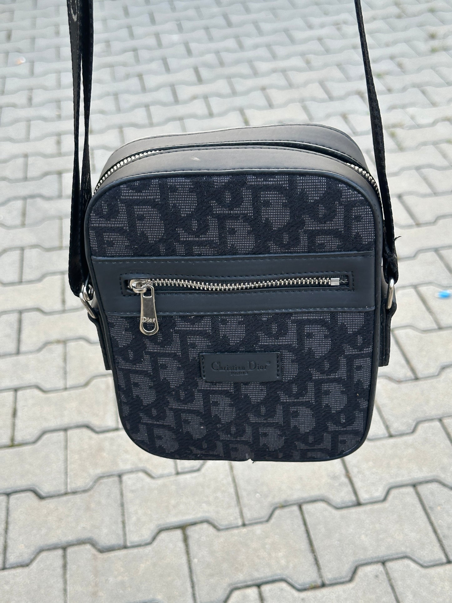 CHRISTIAN DIOR UMHÄNGETASCHE MONOGRAM IN SCHWARZ | 1:1 REPLICA