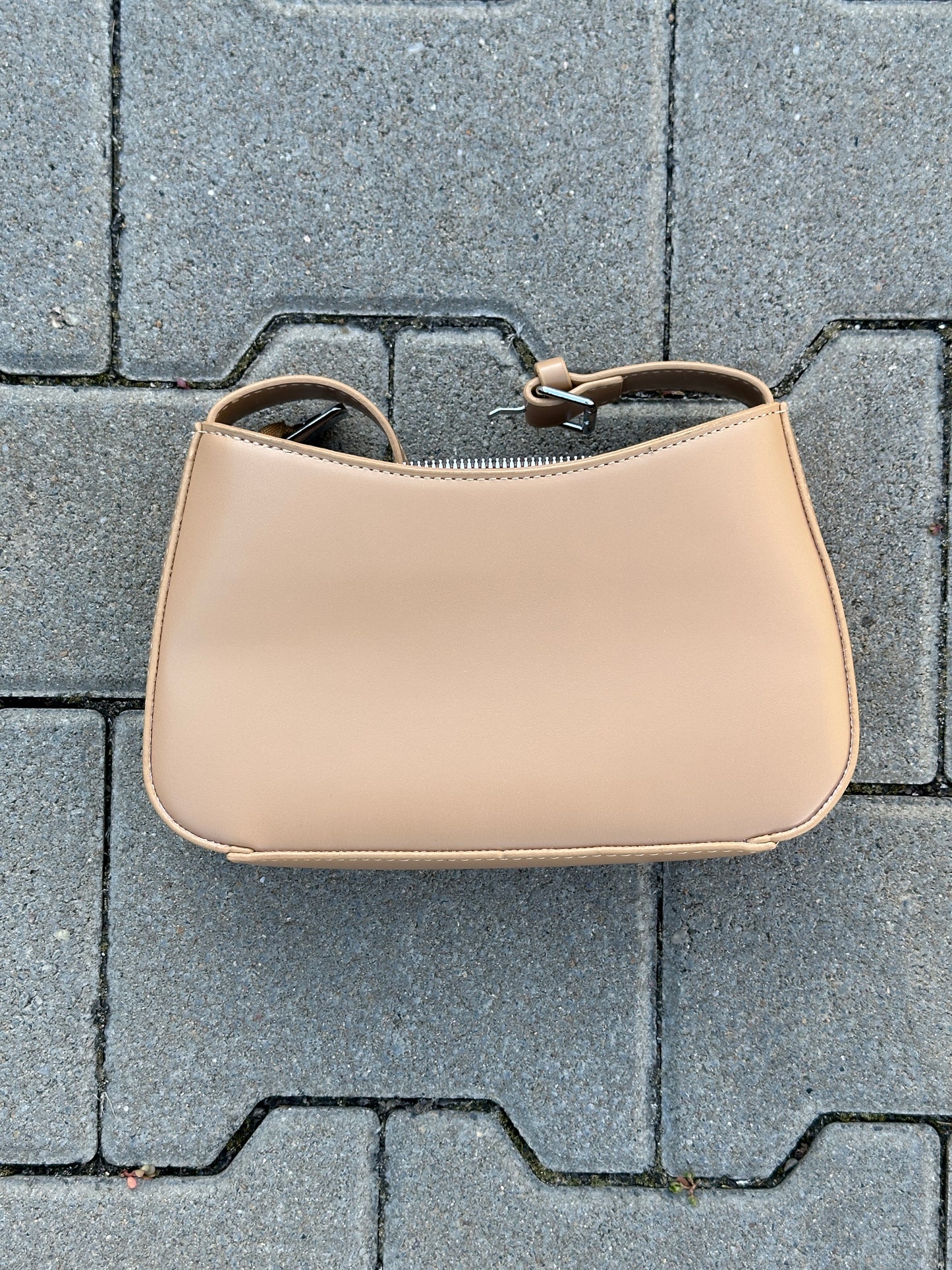 DIESEL HANDTASCHE BEIGE MIT OVALEM D-LOGO AUS METALL | 1:1 REPLICA