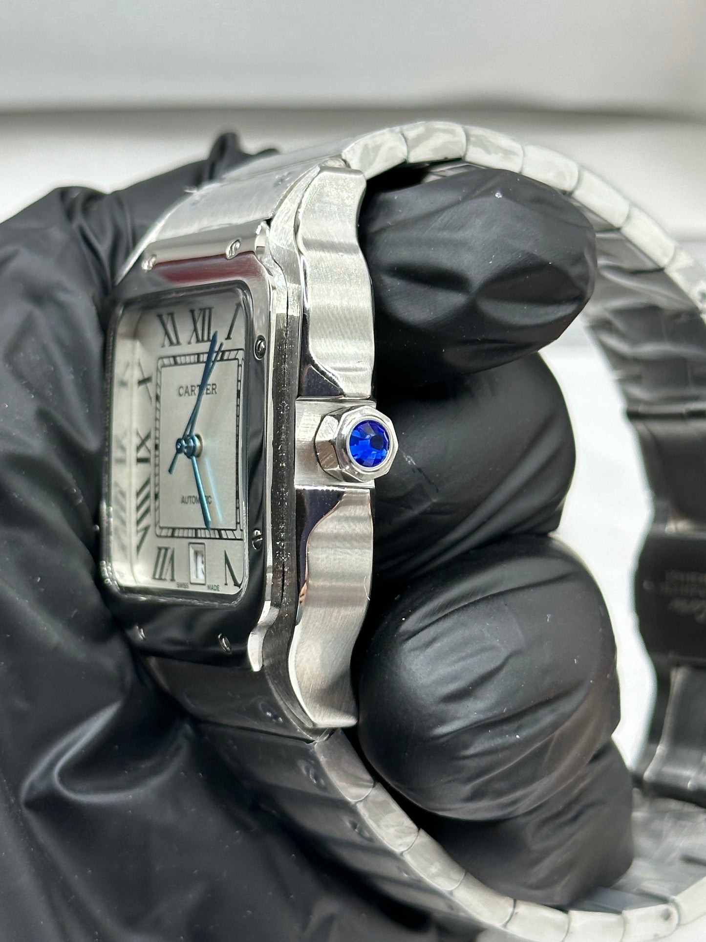 Cartier Santos, 40mm Stahl, weißes Zifferblatt mit römischen Ziffern - Automatik + Box & Papiere