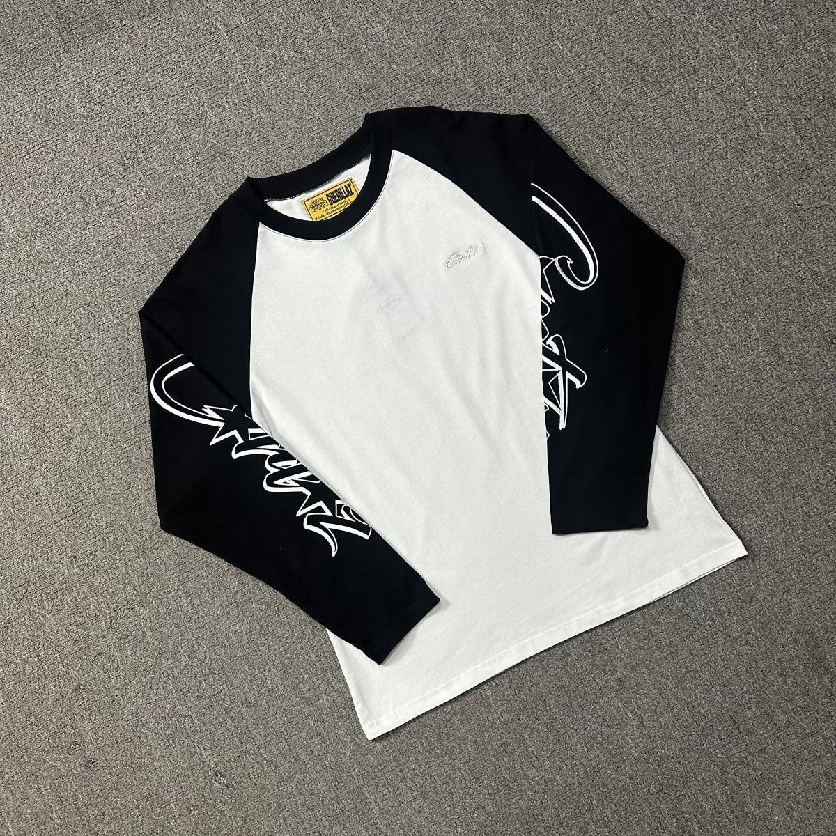 MONCLER EMBROIDERED LOGO SWEAT SHORTS – 1:1 HIGH END