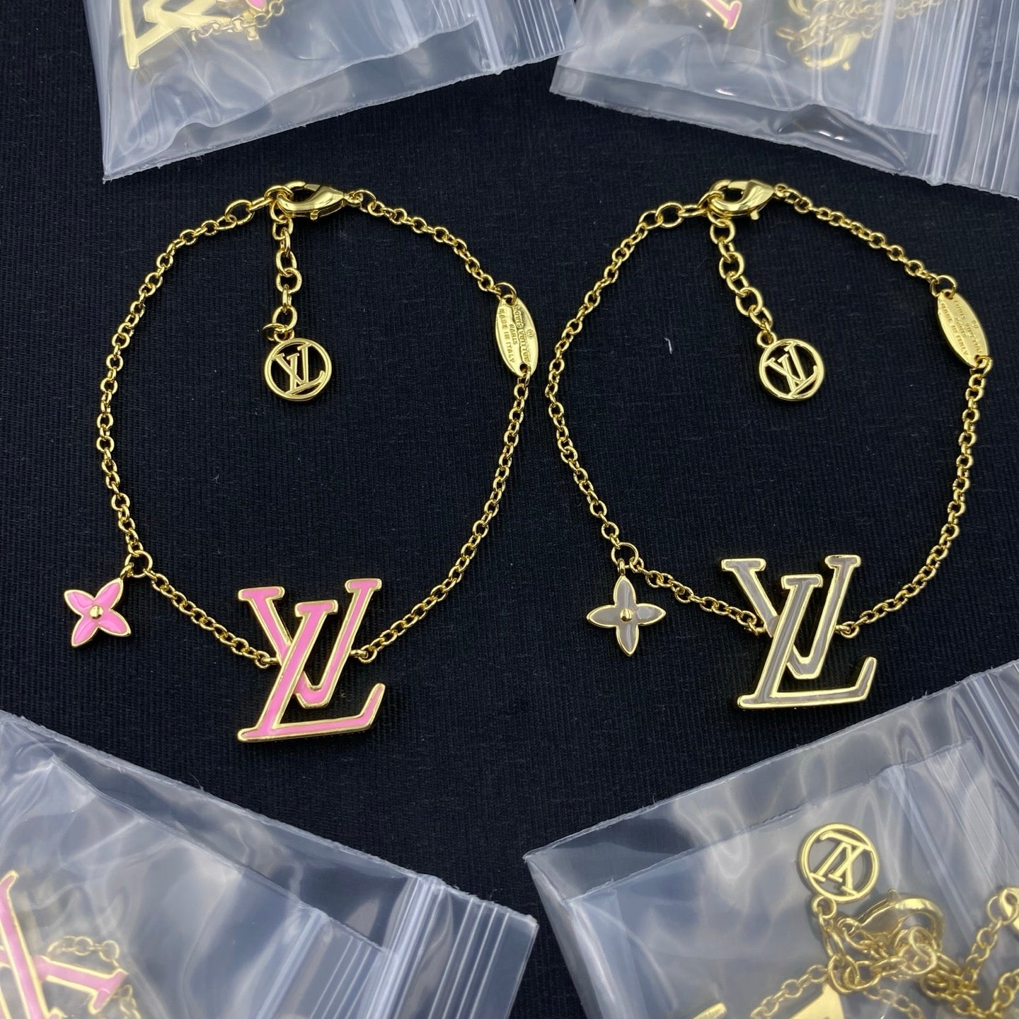LOUIS VUITTON LV ENAMEL MONOGRAM BRACELET – FULL SET – 1:1 HIGH END