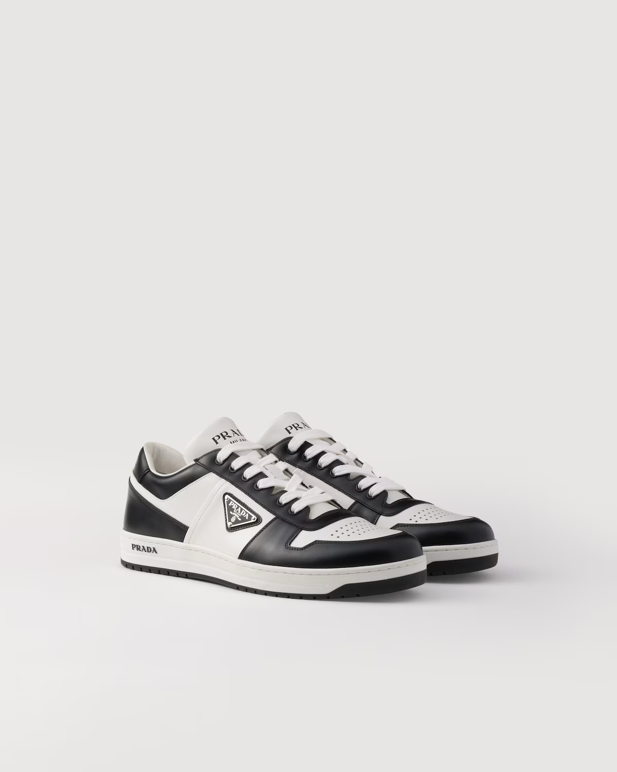 Prada Sneaker Black & White - HIGH QUALITY 1:1