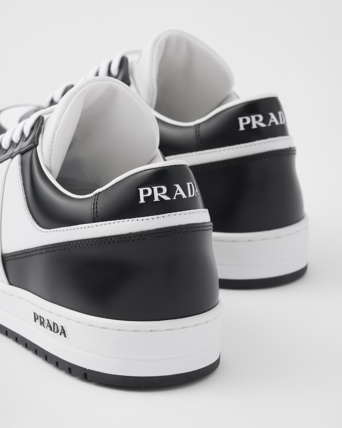 Prada Sneaker Black & White - HIGH QUALITY 1:1
