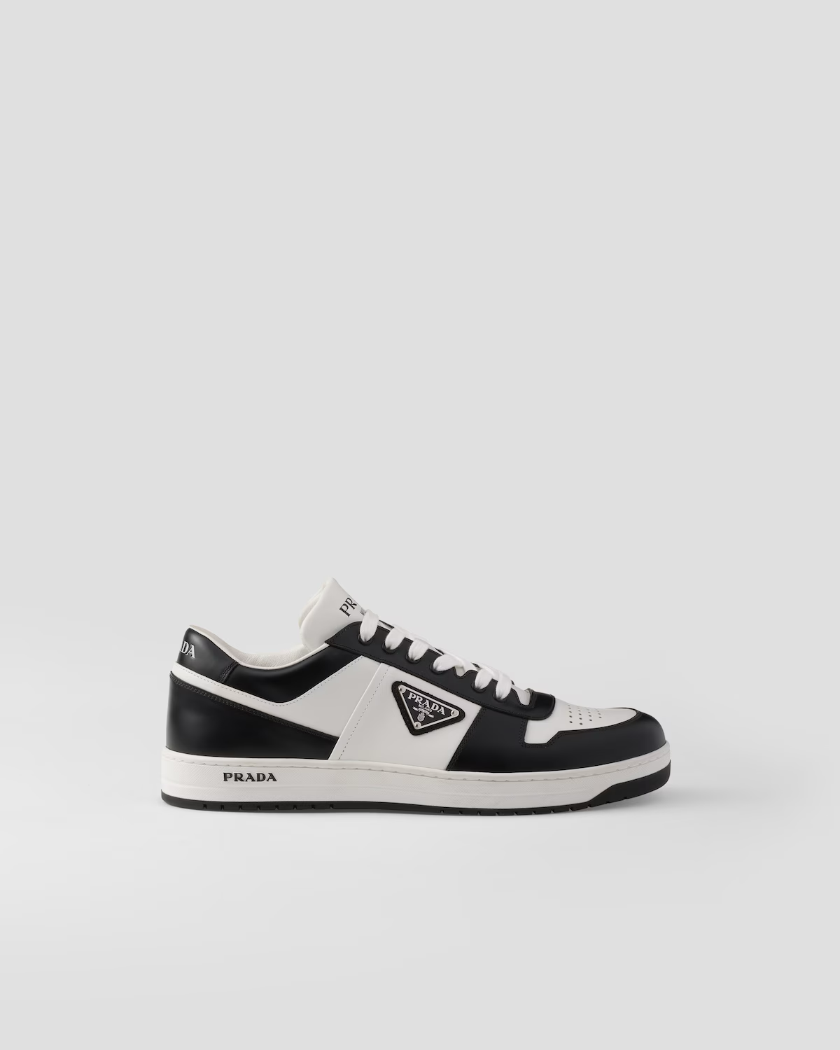 Prada Sneaker Black & White - HIGH QUALITY 1:1
