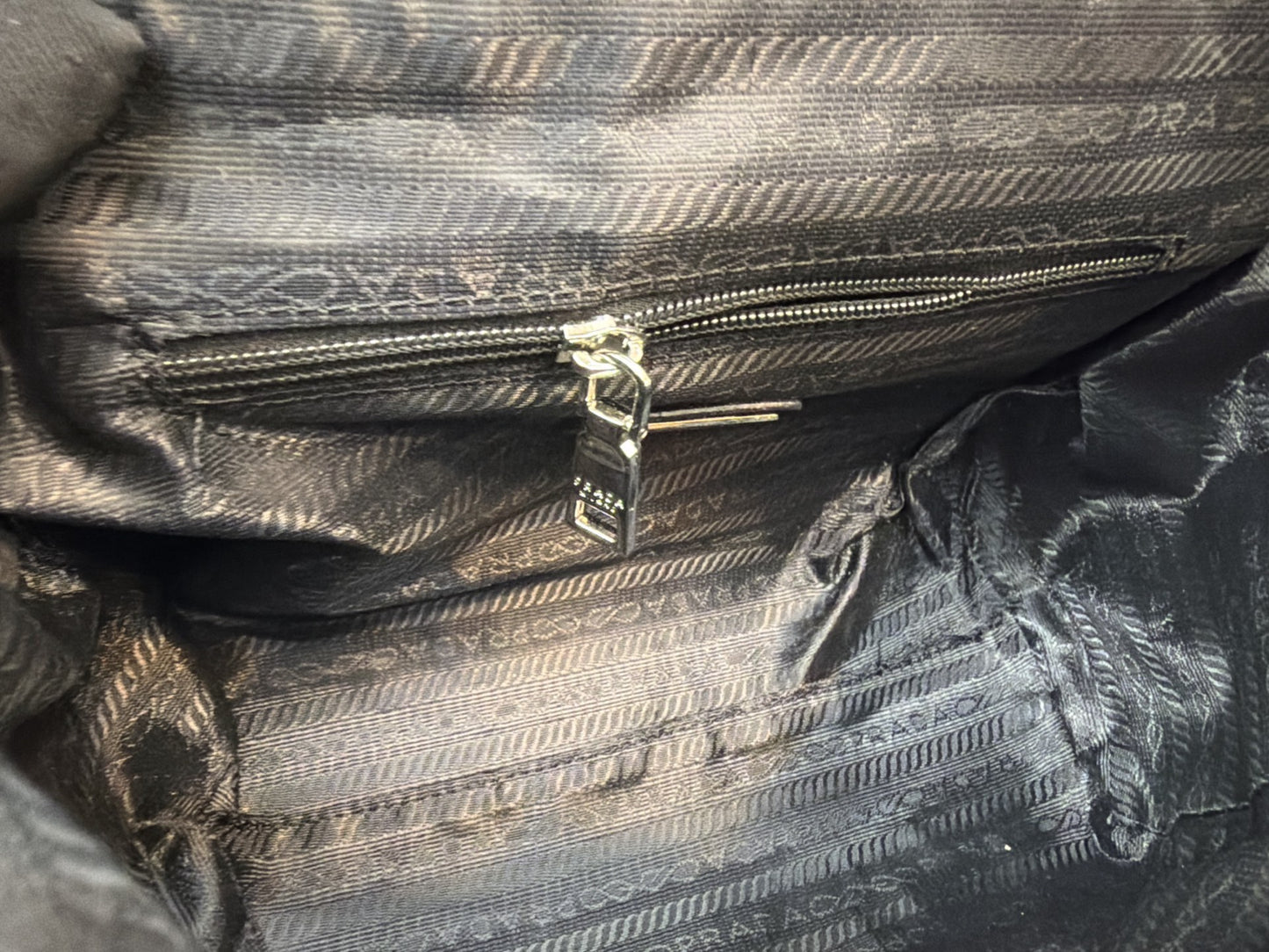 PRADA RE-NYLON MESSENGER BAG 21CM & 26CM – FULL SET – 1:1 HIGH END
