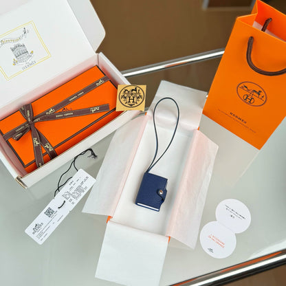 HERMÈS CARMEN NOTEBOOK CHARM – FULL SET – 1:1 HIGH END