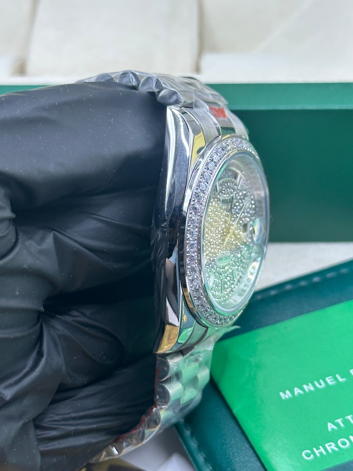 Rolex Day-Date Full Diamond Dial and Bezel, 40mm White Gold President - U1 FACTORY - AUTOMATIK