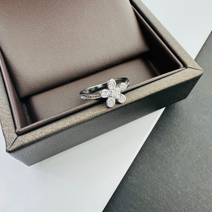 VAN CLEEF & ARPELS SWEET ALHAMBRA FLOWER RING – FULL SET – 1:1 HIGH END