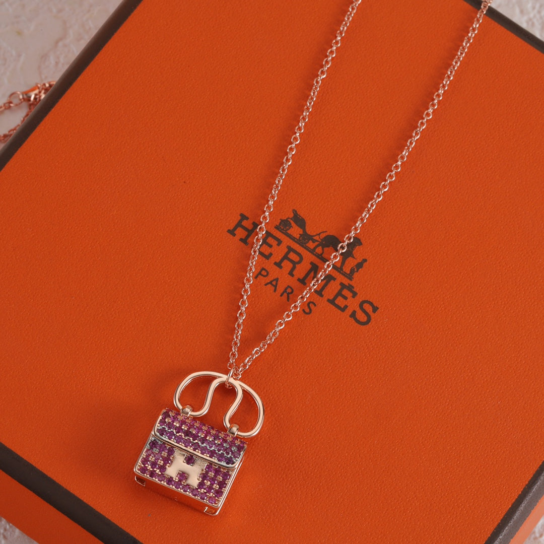 HERMÈS AMULETTES CONSTRANCE PENDANT NECKLACE – Full Set - 1:1 HIGH END