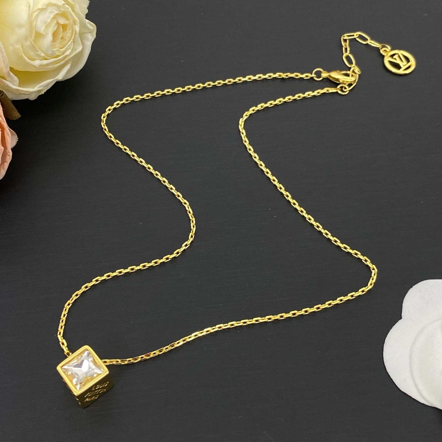 LOUIS VUITTON LV CUBE NECKLACE – FULL SET - 1:1 HIGH END