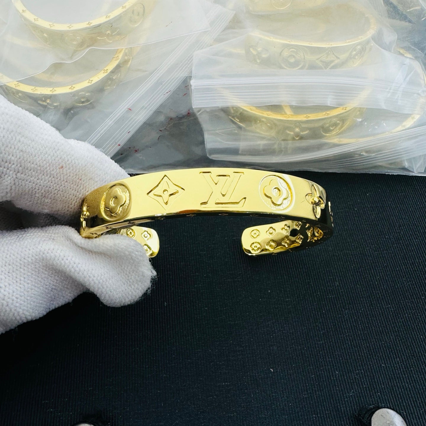 LOUIS VUITTON CONFETTI BRACELET – Full Set - 1:1 HIGH END