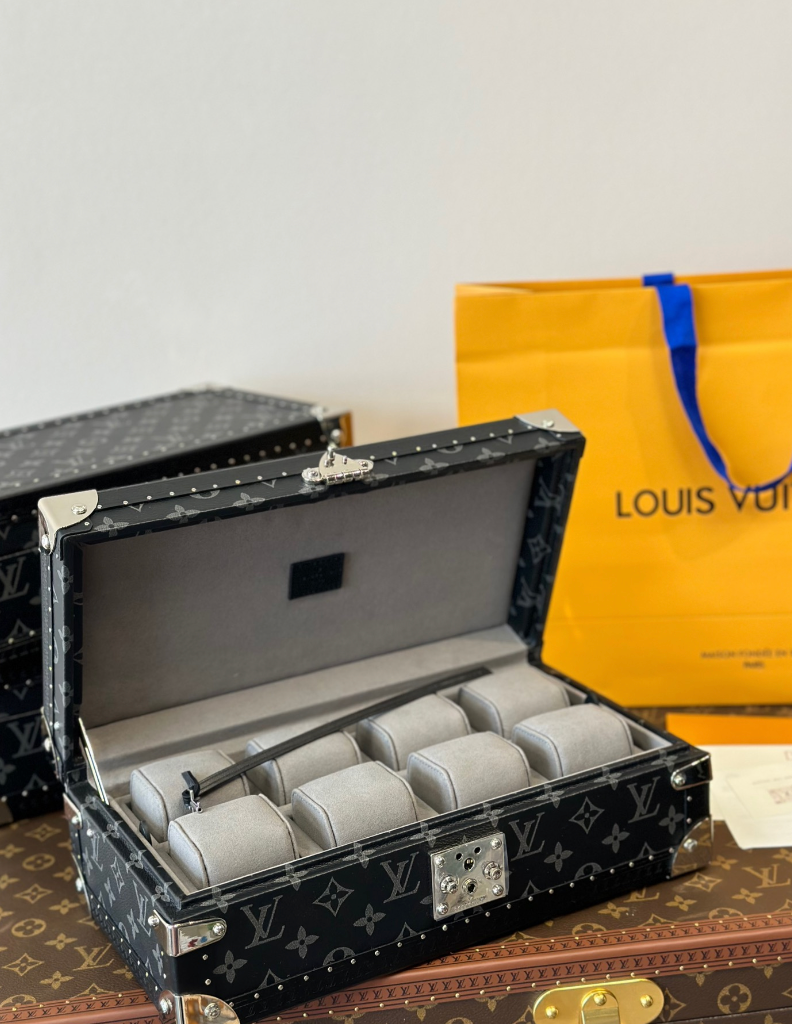 LOUIS VUITTON  COFFRET 8 MONTRES – Full Set  - 1:1 HIGH END
