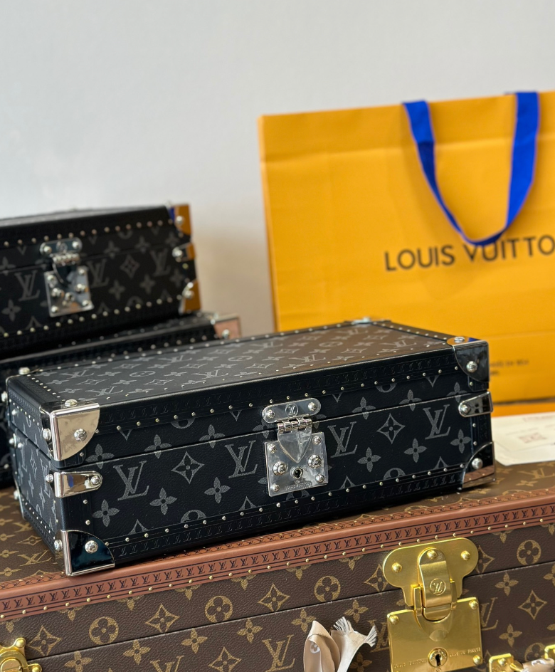 LOUIS VUITTON  COFFRET 8 MONTRES – Full Set  - 1:1 HIGH END
